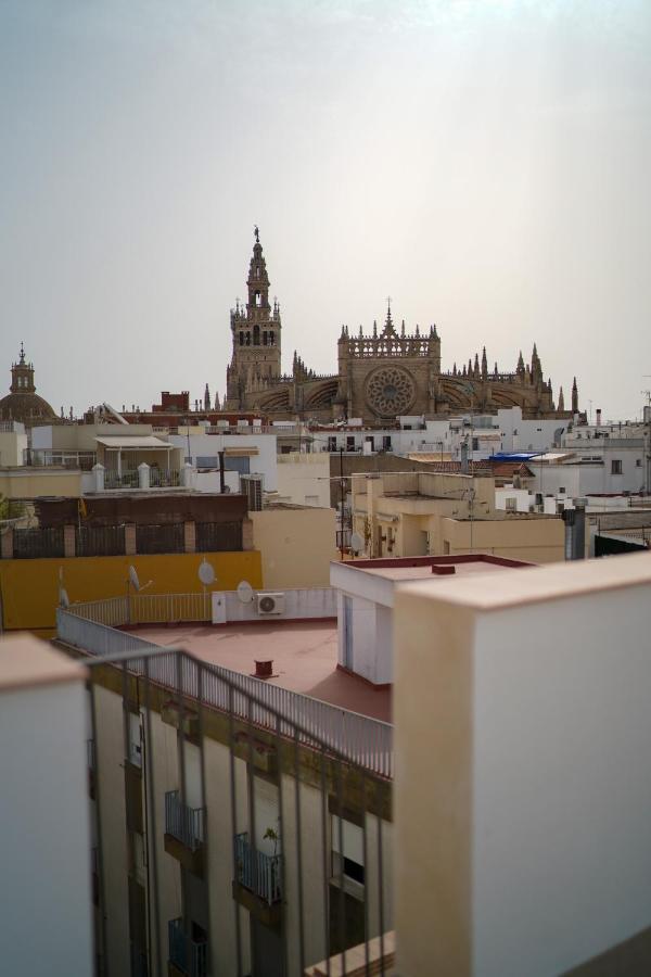 Azahar Cathedral Sevilla Buitenkant foto